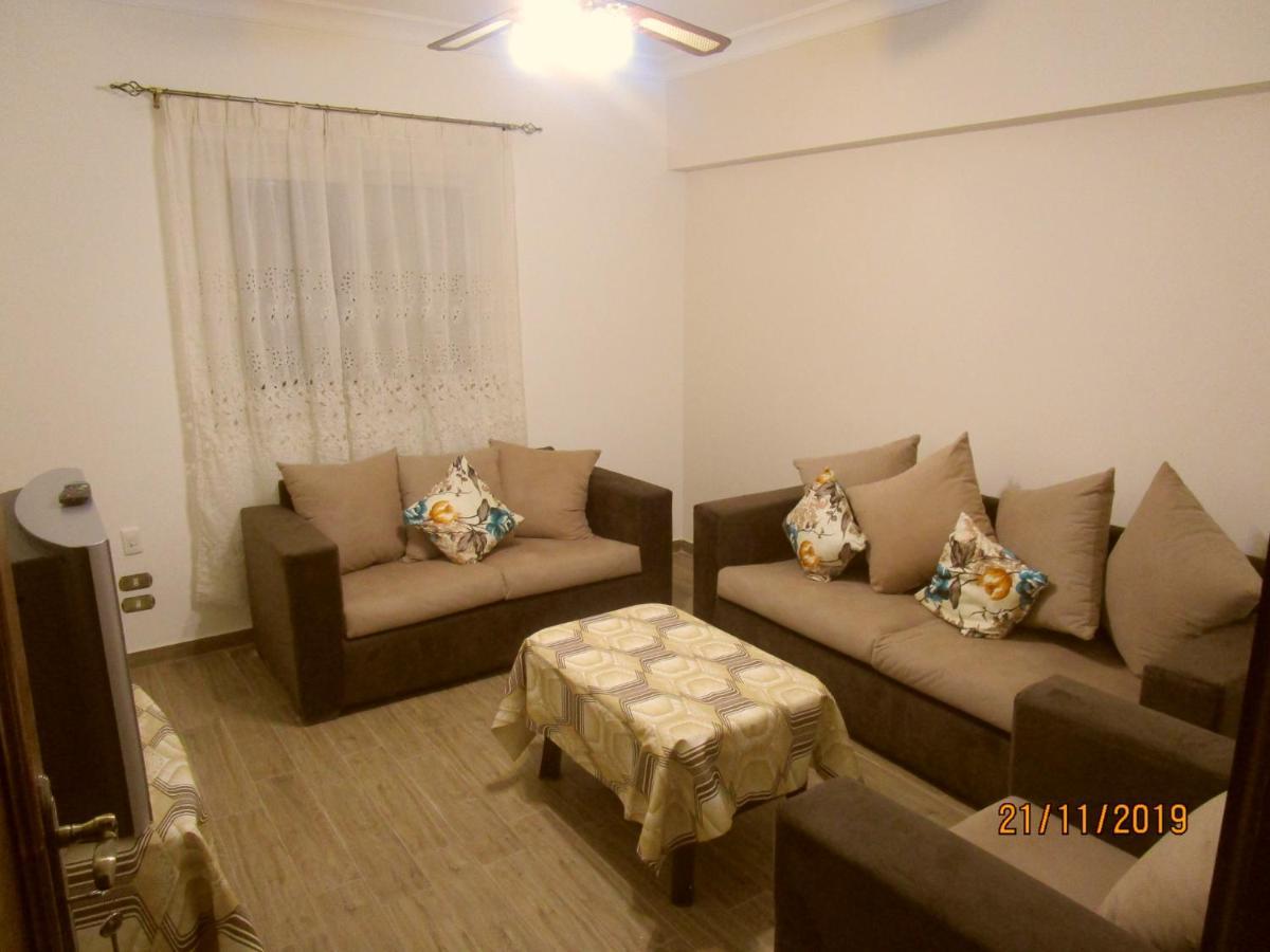 Luxury Furnished Apartamento *